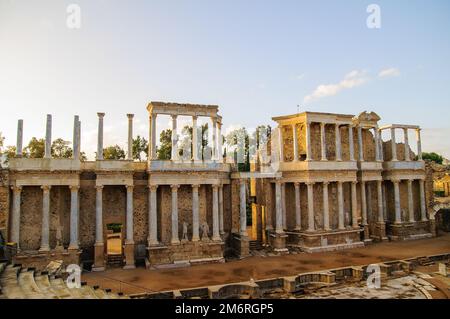 Das römische Theater von Merida ist ein aktuelles historisches Theater, das vom Römischen Reich in der Kolonie Emerita Augusta, Merida, erbaut wurde Stockfoto