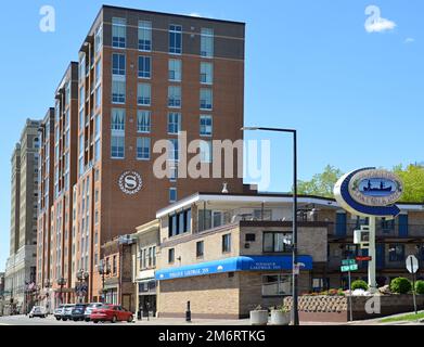 Straßenszene in Downtown Duluth, Minnesota Stockfoto