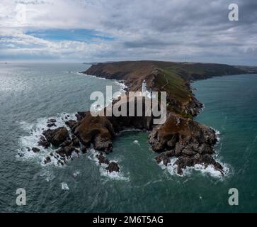 Landschaftsblick auf den Start Point Lighthouse und die Landzunge in South Devon am English Channel Stockfoto