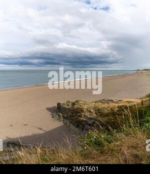 Der goldene Sandstrand bei Greystones in der Irischen See in der Grafschaft Wicklow Stockfoto