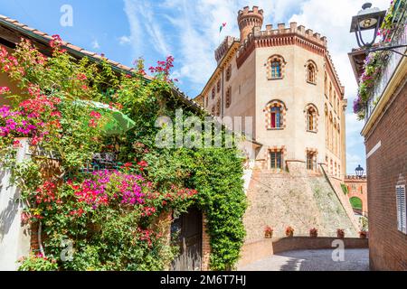 Schloss Barolo, UNESCO-Weltkulturerbe - Italien Stockfoto