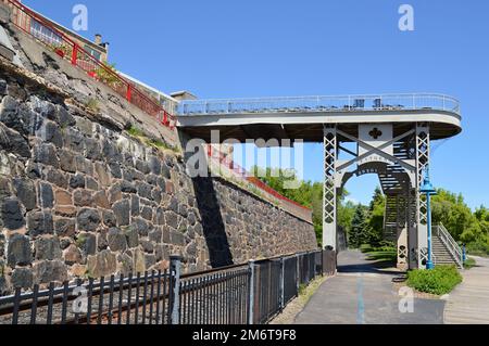 Promenade am Lake Superior in der Stadt Duluth, Minnesota Stockfoto