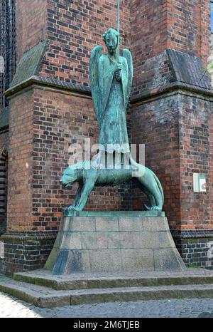 Historische Kirche in der Altstadt von Kiel, der Hauptstadt Schleswig - Holstein Stockfoto