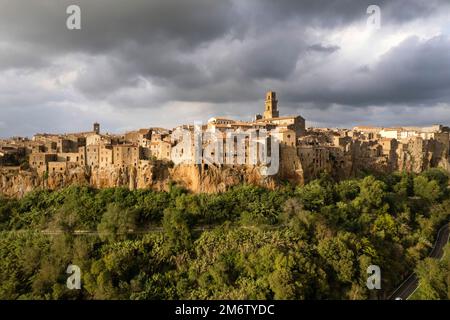 Luftaufnahme des Dorfes Pitigliano Toskana Italien Stockfoto