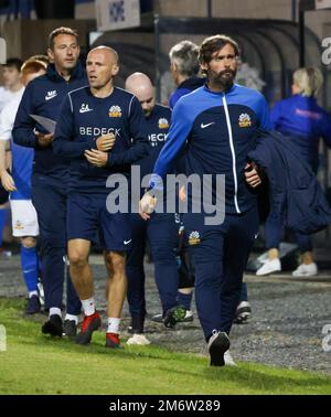 Mourneview Park, Lurgan, County Armagh, Nordirland, Vereinigtes Königreich. 30 Aug 2022. Danske Bank Premiership – Glenavon / Newry City. Irischer Liga-Manager, Glenavon-Manager Gary Hamilton. Stockfoto