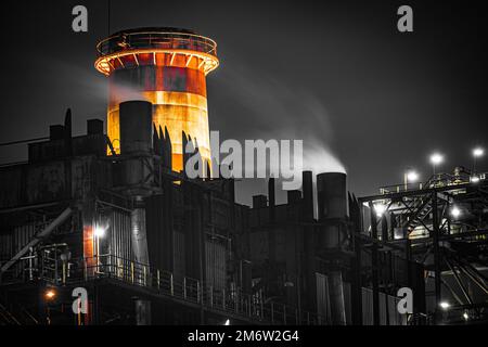 Fabrikansicht der Keihin-Region bei Nacht Stockfoto