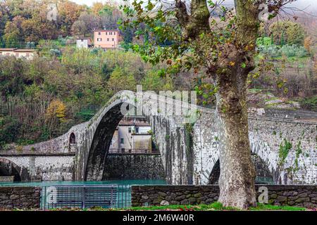 Ponte della Maddalena - mittelalterliche Brücke Stockfoto