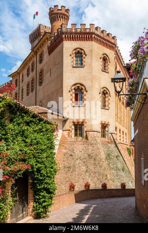 Schloss Barolo, UNESCO-Weltkulturerbe - Italien Stockfoto