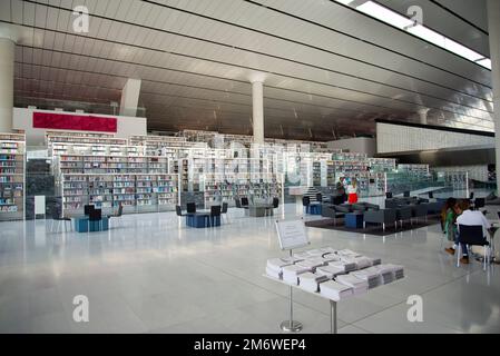 Doha, Katar - 6. Oktober 2022: Katar Nationalbibliothek Stockfoto