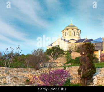 Abendliche St. Volodymyr (St. Vladimir) Kathedrale (Tschersonesos - antike Stadt, Sewastopol, Krim, Ukraine) Stockfoto