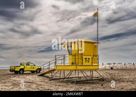 Rettungsstation am Strand in Jandia auf Fuerteventura, Spanien Stockfoto