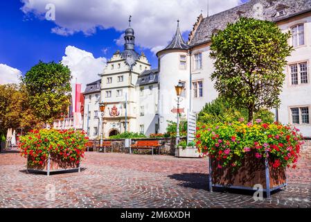 Bad Mergentheim, Deutschland. Wunderschöne kleine Stadt mit traditionellen Fachwerkhäusern an der Romantischen Straße, bezaubernde Landschaften in Bayern. Stockfoto