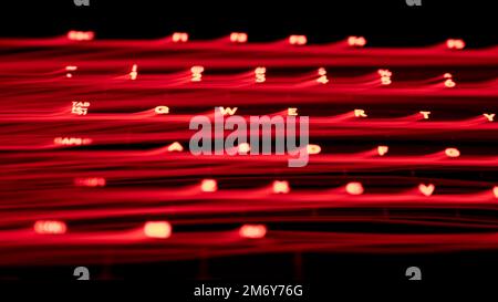 Leicht gemalte Buchstaben und Zahlen auf der Tastatur. Wunderschöner, farbenfroher Hintergrund. Lichtermalerei mit langer Belichtung, rote gekrümmte Linien in leuchtendem Neon. Stockfoto