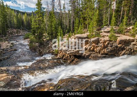 Provo River Falls, Mirror Lake Scenic Byway, Uinta Mountains, Uinta Wasatch Cache National Forest, Utah, USA Stockfoto