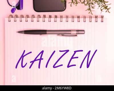 Schild mit Kaizen. Wort für eine japanische Unternehmensphilosophie der Verbesserung der Arbeitsmethoden Stockfoto