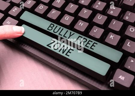Schild mit der Aufschrift „Bully Free Zone“. Geschäftsüberblick Respekt vor anderen Mobbing ist hier nicht erlaubt Stockfoto