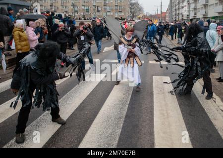 Breslau, Breslau, Polen. 6. Januar 2023. Die Prozession der drei Könige ging durch Breslau. Etwa 5.000 Personen nahmen an der Prozession Teil. (Bild: © Krzysztof Zatycki/ZUMA Press Wire) Stockfoto