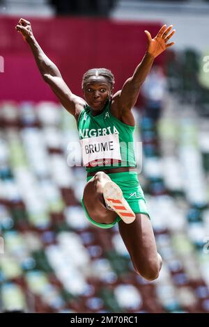 ESE Brume (NGR) tritt bei den Olympischen Sommerspielen 2020 (2021) in Tokio, Japan, im Weitsprung der Frauen an Stockfoto