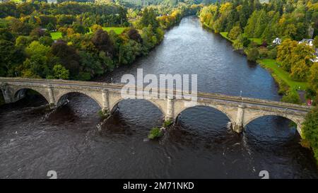 Brücke über den Fluss Tay, Dunkeld, Schottland Stockfoto