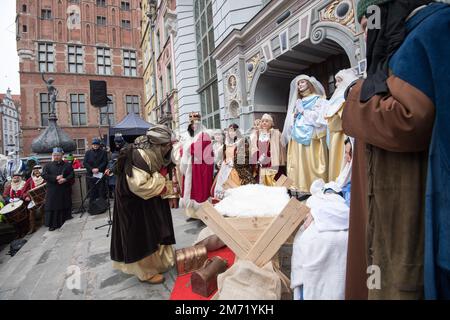 Danzig, Polen. 6. Januar 2023 Epiphanie oder Tree Kings' Day Parade in der Altstadt von Danzig © Wojciech Strozyk / Alamy Live News Stockfoto