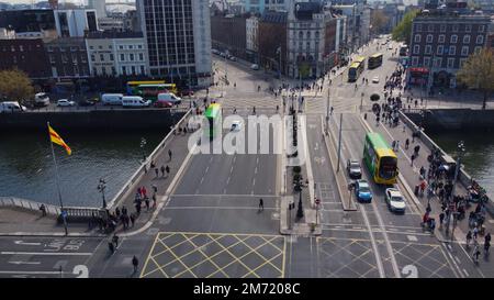 O Connell Bridge im Stadtzentrum von Dublin - Blick von oben Stockfoto