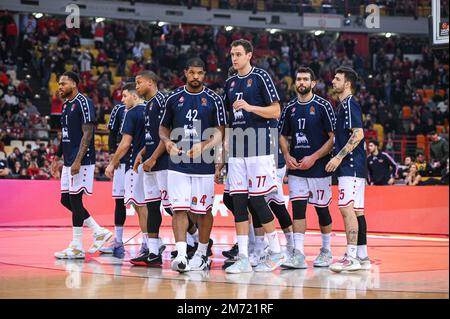 Spieler von EA7 Emporio Armani Mailand während des Euroleague-Spiels, Runde 17, zwischen Olympiacos Piraeus und EA7 Emporio Armani Mailand bei Peace and Friend Stockfoto