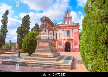 Santiago de Queretaro, Queretaro, Mexiko, 06 18 22, Mausoleum der corregidora im Pantheon der berühmten Queretanos während des Tages Stockfoto