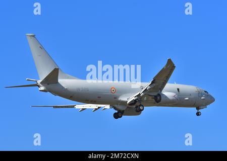 Präfektur Kanagawa, Japan - 12. November 2022: Indische Marine Boeing P-8i Neptune Multimission Maritime Aircraft. Stockfoto