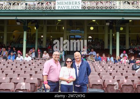 Sydney, Australien. 7. Januar 2023 7. Januar 2023; Sydney Cricket Ground, Sydney, NSW, Australien: International Cricket Third Test, Australia versus South Africa Day 4; Cricket-Fans freuen sich auf die Cricket-Aktion Credit: Action Plus Sports Images/Alamy Live News Stockfoto