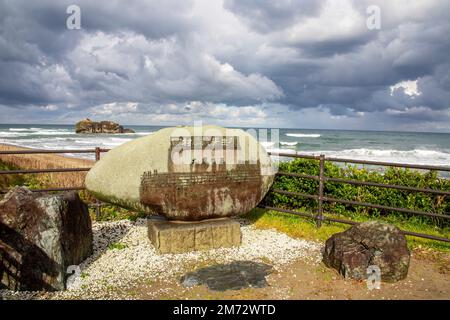 Tottori Japan 2. Dezember 2022: Das Denkmal von Tamura torazou an der Hakuto-Küste, der japanischer Musiklehrer und Komponist war und in Baba Village geboren wurde Stockfoto