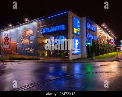 Ljubljana, Slowenien - 26. Dezember 2022: Atlantis ist ein Wasser-Wellness-Park mit Saunen und asiatischem Massagezentrum in Ljubljana Stockfoto