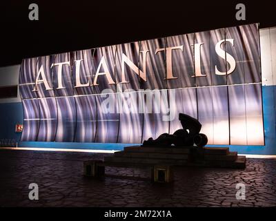 Ljubljana, Slowenien - 26. Dezember 2022: Atlantis ist ein Wasser-Wellness-Park mit Saunen und asiatischem Massagezentrum in Ljubljana Stockfoto