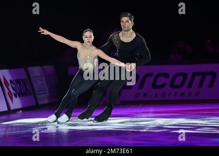 Lucrezia Beccari und Matteo Guarise (Italien) während 2023 Bol on Ice â&#x80;&#X93; Plushenko and Friends, Ice Sports in Bologna, Italien, Januar 06 2023 Stockfoto