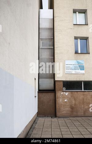 Warschau, Polen. 7. Januar 2023. Keret House - das dünnste Haus der Welt. Kredit: Marek Domek/Alamy Live News Stockfoto