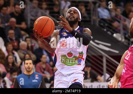 Bonn, Deutschland. 06. Januar 2023. Telekom Dome, Basketball Bundesliga, Matchday 14, Telekom Baskets Bonn vs Rostock Seawolves, JeQuan Lewis (Rostock) Kredit: Juergen Schwarz/Alamy Live News Stockfoto