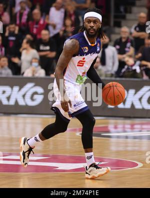 Bonn, Deutschland. 06. Januar 2023. Telekom Dome, Basketball Bundesliga, Matchday 14, Telekom Baskets Bonn vs Rostock Seawolves, JeQuan Lewis (Rostock) Kredit: Juergen Schwarz/Alamy Live News Stockfoto