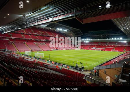 Liverpool, Großbritannien. 07. Januar 2023. Allgemeiner Überblick über das Anfield Stadium vor dem Emirates FA Cup, drittes Spiel Liverpool vs Wolverhampton Wanderers in Anfield, Liverpool, Vereinigtes Königreich, 7. Januar 2023 (Foto von Steve Flynn/News Images) in Liverpool, Vereinigtes Königreich, 1./7. Januar 2023. (Foto: Steve Flynn/News Images/Sipa USA) Guthaben: SIPA USA/Alamy Live News Stockfoto