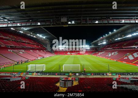 Liverpool, Großbritannien. 07. Januar 2023. Allgemeiner Überblick über das Anfield Stadium vor dem Emirates FA Cup, drittes Spiel Liverpool vs Wolverhampton Wanderers in Anfield, Liverpool, Vereinigtes Königreich, 7. Januar 2023 (Foto von Steve Flynn/News Images) in Liverpool, Vereinigtes Königreich, 1./7. Januar 2023. (Foto: Steve Flynn/News Images/Sipa USA) Guthaben: SIPA USA/Alamy Live News Stockfoto