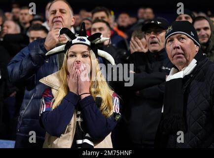 Die Fans von Newcastle United reagieren, nachdem sie beim dritten Spiel des Emirates FA Cup im Hillsborough Stadium in Sheffield eine Chance verpasst haben. Foto: Samstag, 7. Januar 2023. Stockfoto