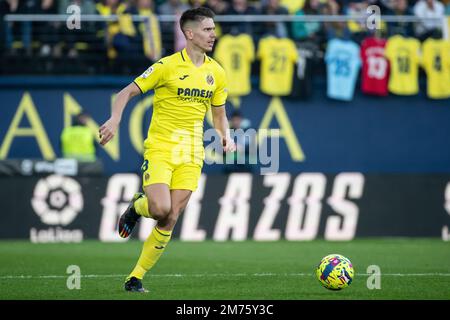 Villarreal, Spanien, 7. Januar 2023. Juan Foyth von Villarreal während des spanischen Spiels La Liga zwischen Villarreal CF und Real Madrid im Stadion La Ceramica. Foto von Jose Miguel Fernandez / Alamy Live News ) Stockfoto