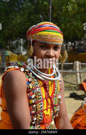 „Der BondaStamm“ ist einer der primitivsten indischen Stämme. Sie