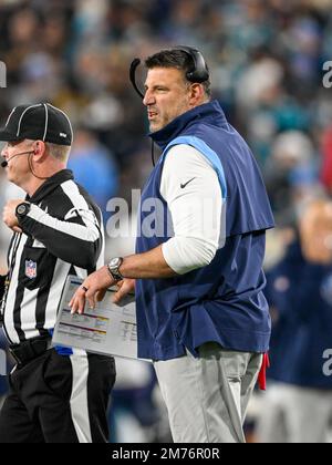 Jacksonville, Florida, USA. 7. Januar 2023. Tennessee Titans Cheftrainer Mike Vrabel während eines Spiels gegen die Jacksonville Jaguars in Jacksonville, FL. Romeo T Guzman/CSM/Alamy Live News Stockfoto