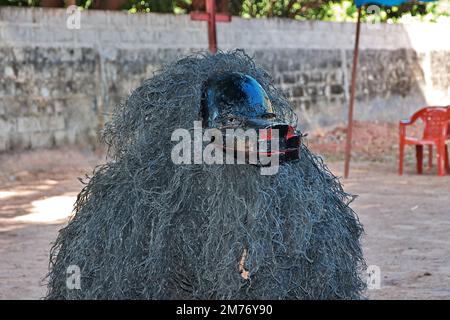 Kumpo-Tanz mit Masken in Senegal, Westafrika Stockfoto