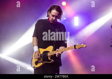 Biddinghuizen, Niederlande 21. august 2022 Yard Act live beim Lowlands Festival 2022 © Roberto Finizio/Alamy Stockfoto