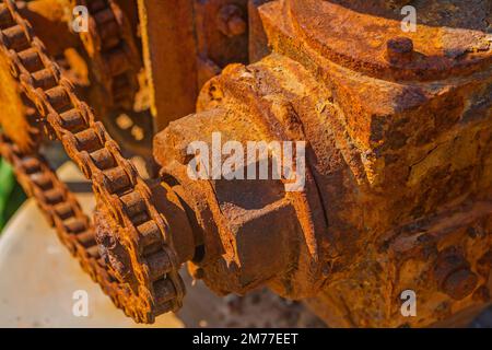 Verrostete Zahnradmechanik – Nahansicht Stockfoto