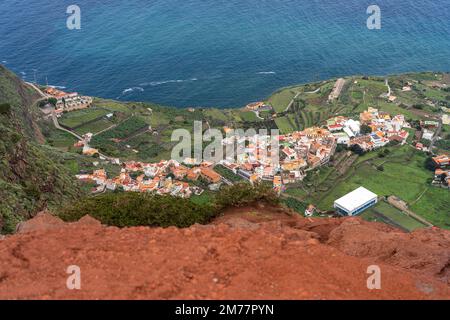 Blick vom Aussichtspunkt Mirador de Abrante auf Agulo, La Gomera, Kanarische Inseln, Spanien | Blick von Mirador de Abrante nach Agulo La Gomera, Canar Stockfoto