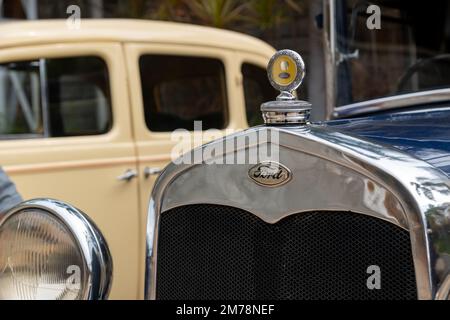 Chennai, Indien, Dezember 18. 2022: Vorderansicht von Ford Roadster Model Car 1929, Ford Motors, Antique, Classic, Oldtimer. Vorderseite von Retro Car 192 Stockfoto