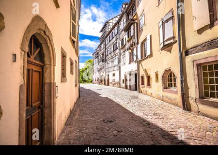 Historische, farbenfrohe Straße in Colmar View, Elsass in Frankreich Stockfoto