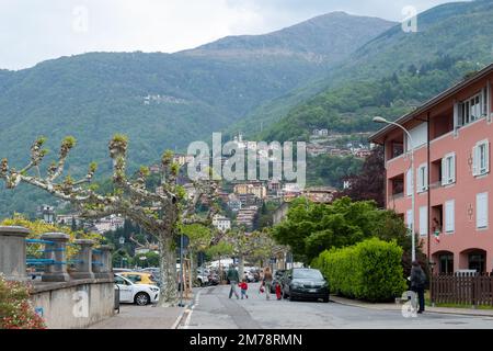 Bellano, Italien - 30. April 2022: Stadtzentrum von Bellano. Stockfoto