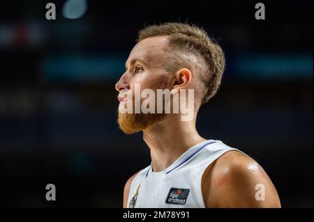 Madrid, Madrid, Spanien. 8. Januar 2023. Dzanan Musa (Real Madrid) während des Basketballspiels zwischen Real Madrid und Gran Canaria, gültig für den Spieltag 15 der spanischen Basketballliga „Liga Endesa“, gespielt am Sonntag, den 08. Januar 2023 im Wizink Center in Madrid (Kreditbild: © Alberto Gardin/ZUMA Press Wire) Stockfoto